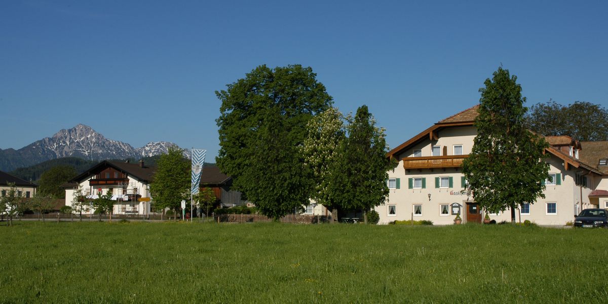 Gasthaus Gumping vor dem Hochstaufen