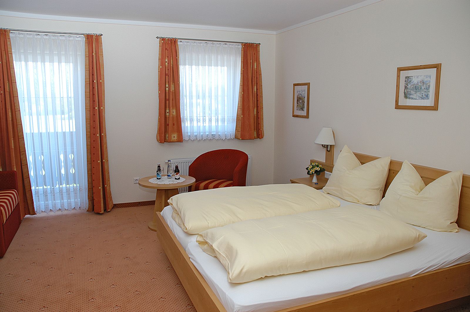 Doppelzimmer mit Balkon